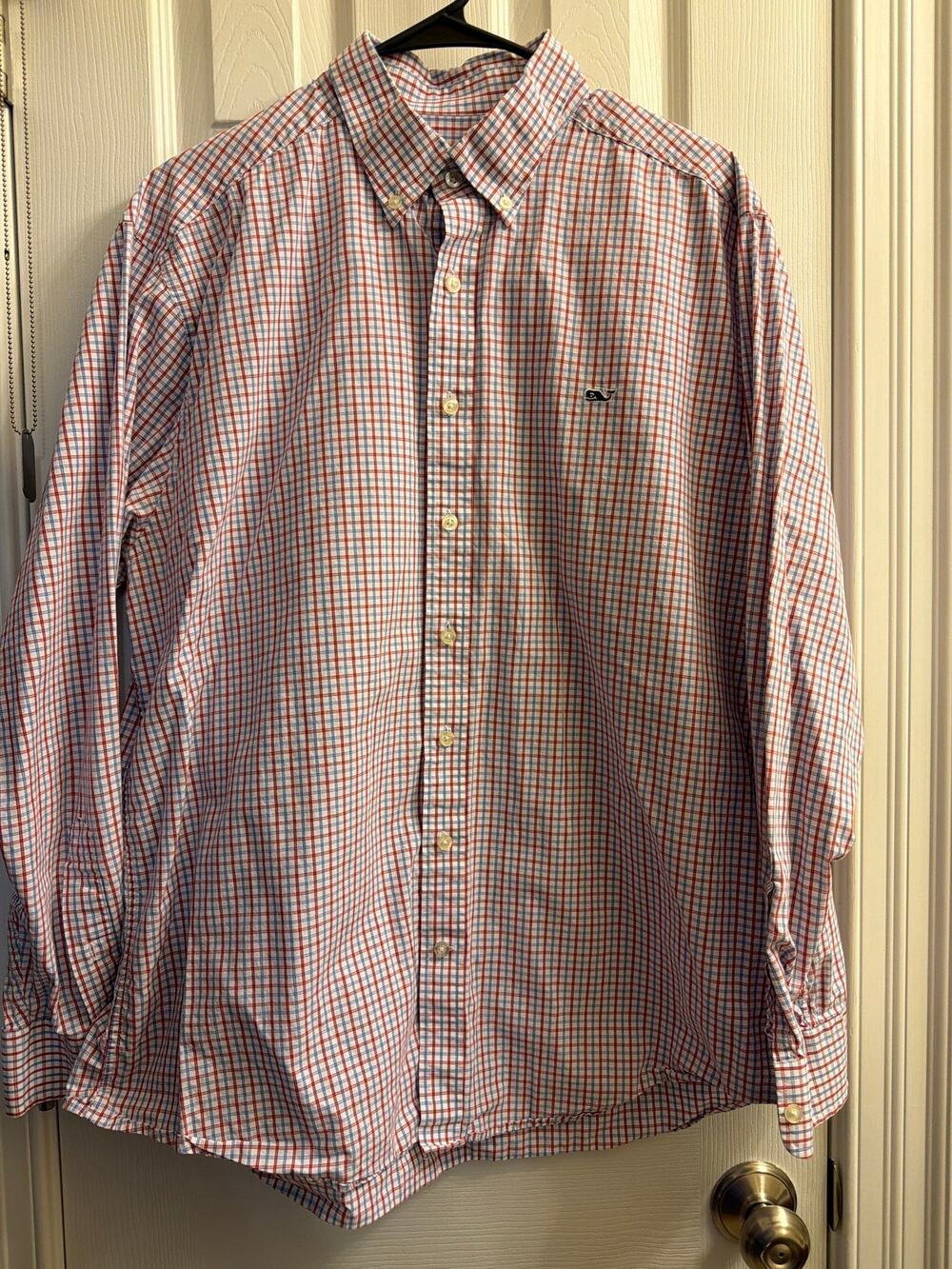 Men’s XL Vineyard Vines button up dress shirt